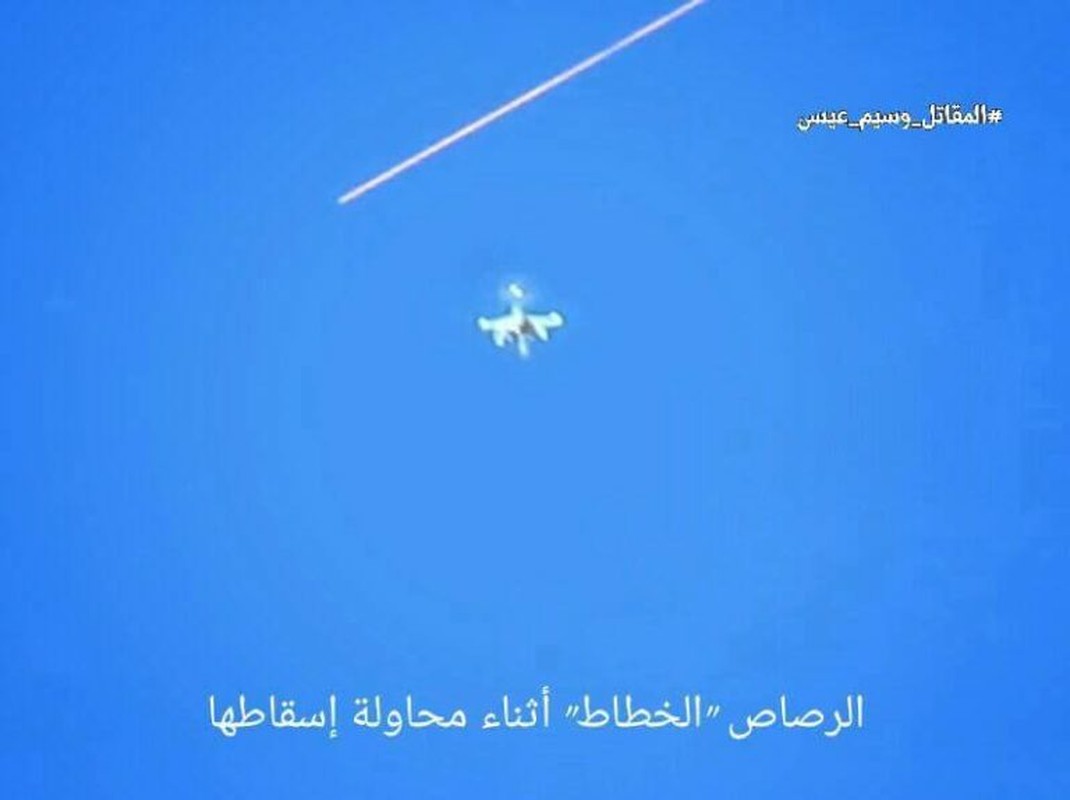 Anh: Quan doi Syria ban ha UAV cua khung bo than al-Qaeda-Hinh-2