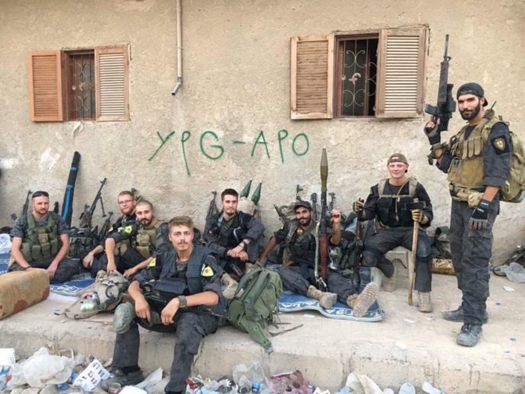 Anh: Phien quan IS tan cong nguoi Kurd o thanh pho Raqqa-Hinh-8