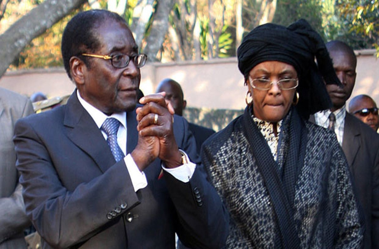 Quen song xa hoa, ba Mugabe ra sao sau khi chong mat chuc?