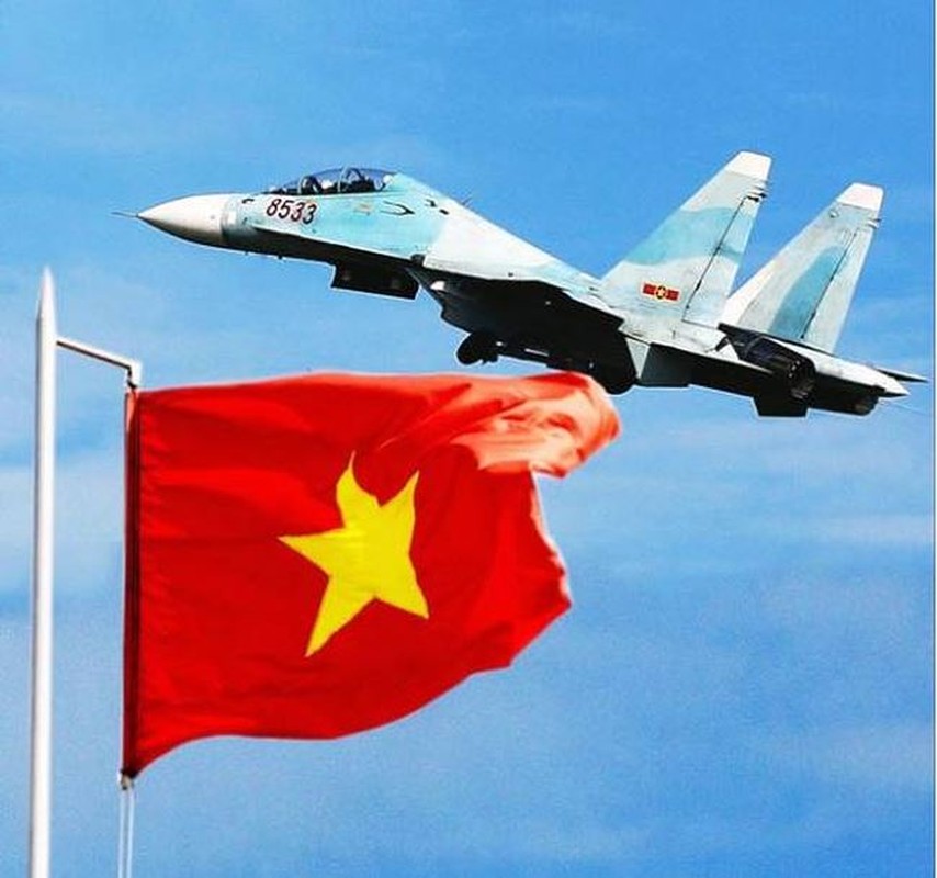Viet Nam tiep nhan loat may bay huan luyen Yak-130 tu Nga-Hinh-18
