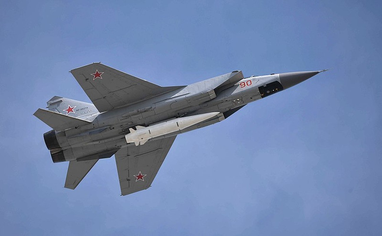 Tiem kich MiG-31 cua Nga duoc hien dai hoa len tam “sieu danh chan”-Hinh-3
