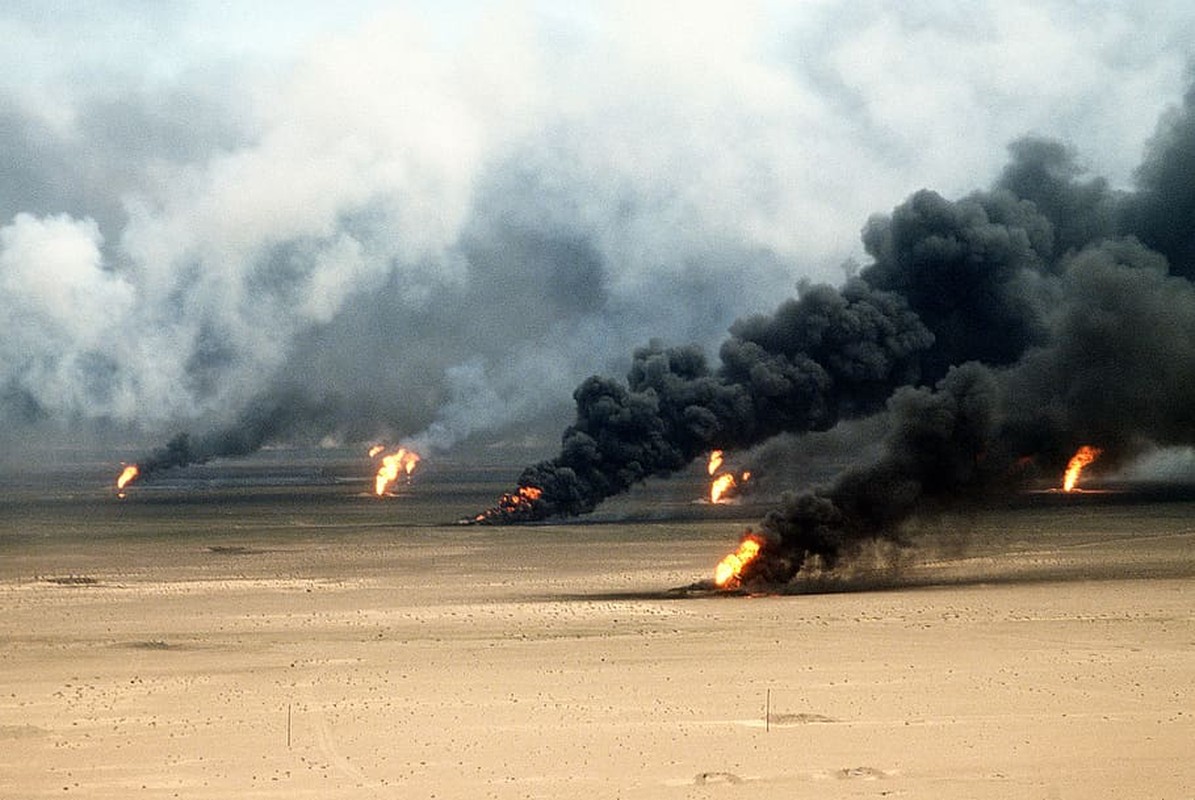 Hanh dong pha hoai cua binh linh Iraq truoc khi rut khoi Kuwait