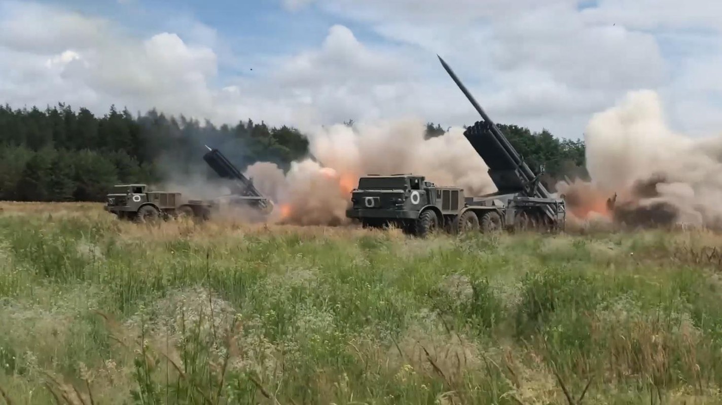 Tại sao 8.000 quân Ukraine thoát khỏi Sieverodonetsk-Lisichansk an toàn? - Hình 2 Tai sao 8.000 quan Ukraine thoat khoi Sieverodonetsk-Lisichansk an toan?-Hinh-2