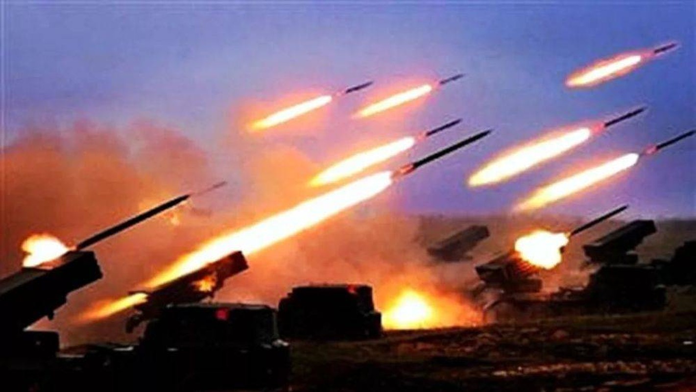 Tại sao 8.000 quân Ukraine thoát khỏi Sieverodonetsk-Lisichansk an toàn? - Hình 5 Tai sao 8.000 quan Ukraine thoat khoi Sieverodonetsk-Lisichansk an toan?-Hinh-5