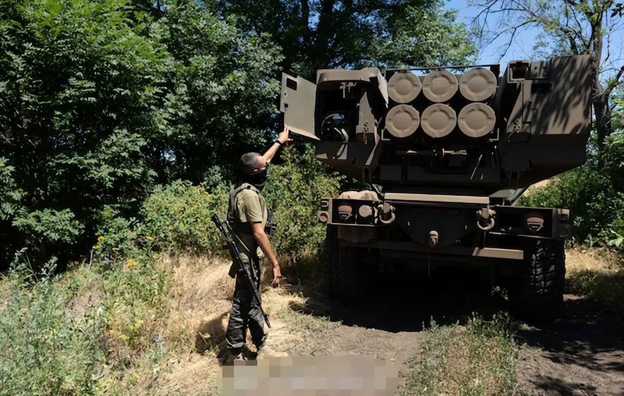 Cuộc chiến Ukraine đã làm bộc lộ điểm yếu nào của phương Tây? - Hình 7 Cuoc chien Ukraine da lam boc lo diem yeu nao cua phuong Tay?-Hinh-7