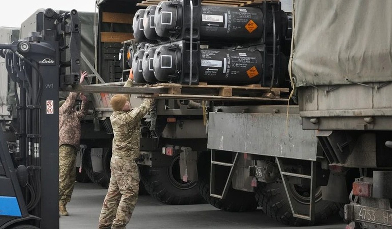 Cuộc chiến Ukraine đã làm bộc lộ điểm yếu nào của phương Tây? - Hình 9 Cuoc chien Ukraine da lam boc lo diem yeu nao cua phuong Tay?-Hinh-9