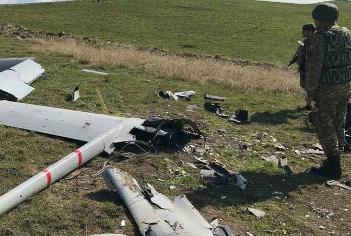 UAV Lancet lập công, trạm chuyển tiếp liên lạc UAV TB2 bị phá hủy - Hình 13 UAV Lancet lap cong, tram chuyen tiep lien lac UAV TB2 bi pha huy-Hinh-13