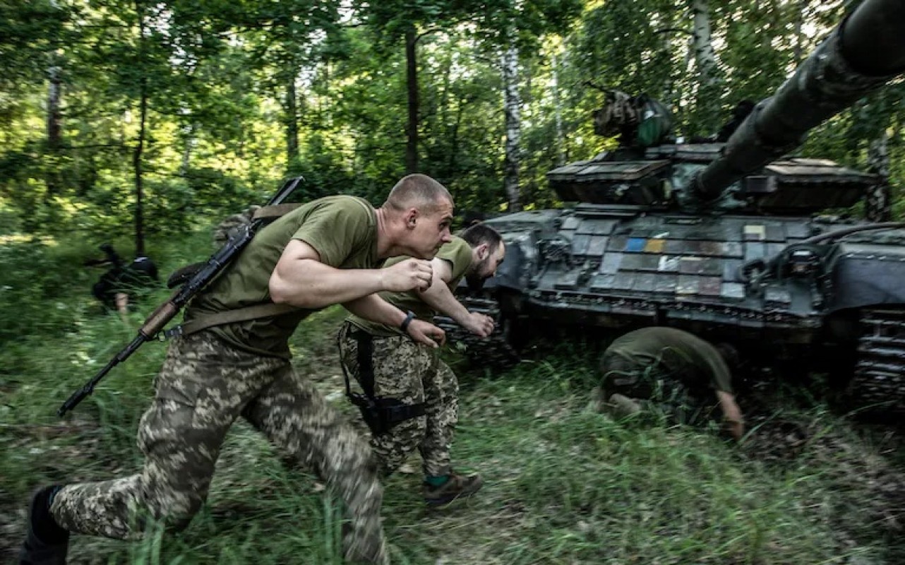 Phao binh Nga tai Ukraine: Suc manh 
