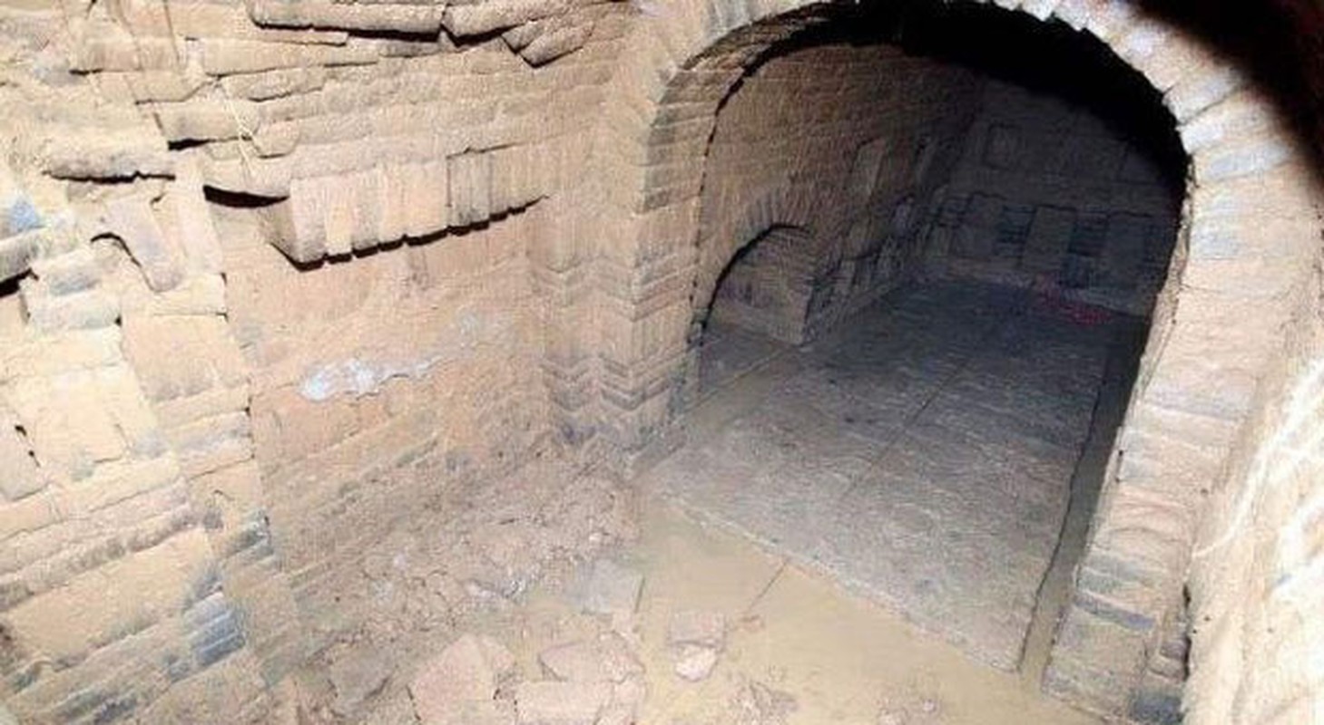 Chi tiết giật mình mộ cổ Trung Quốc: 4 chữ chết chóc trên quan tài! Chi tiet giat minh mo co Trung Quoc: 4 chu chet choc tren quan tai!