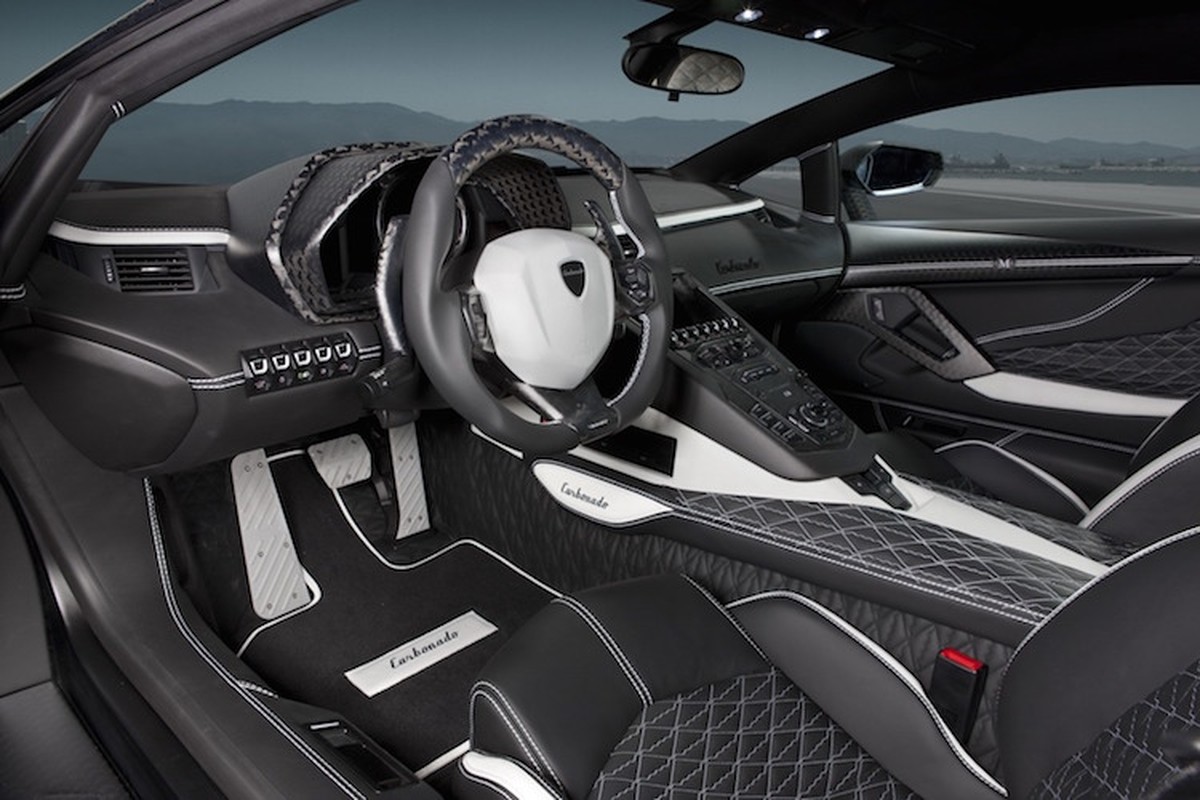 An tuong voi 2 ban do Lamborghini Aventador “hang khung“-Hinh-3