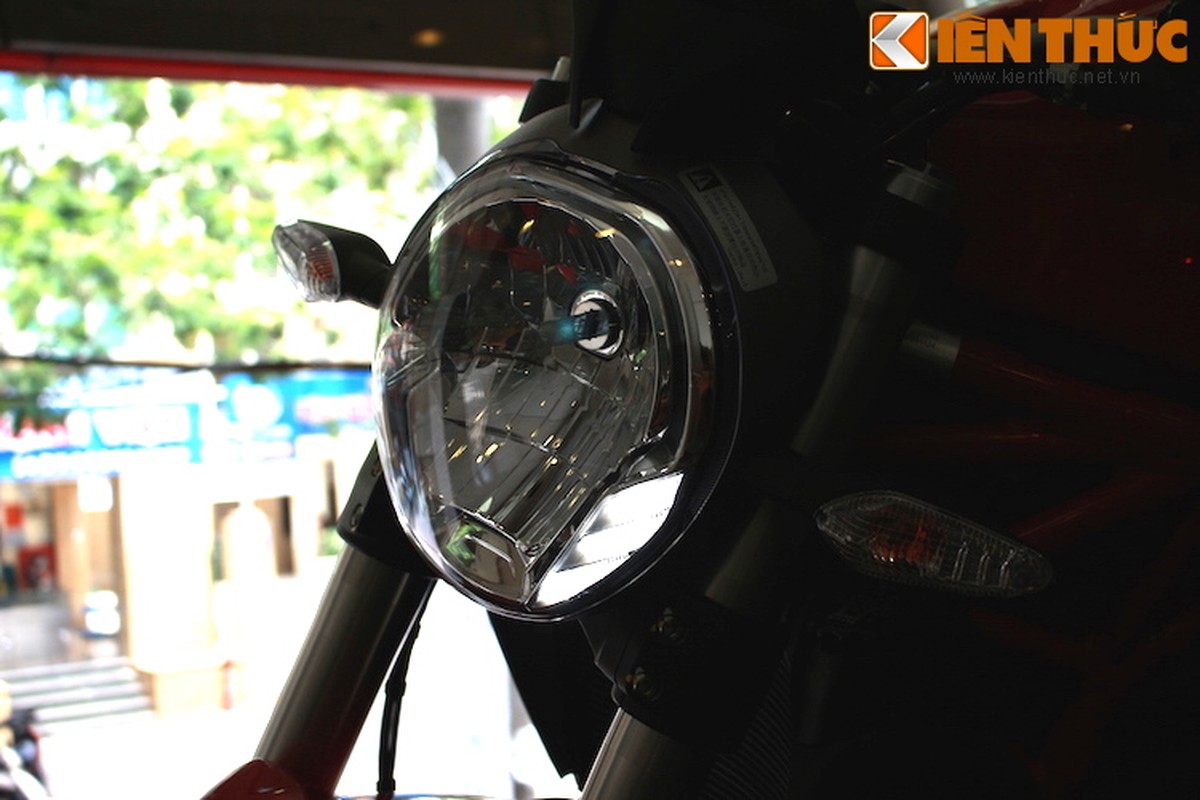 Can canh Ducati Monster 821 ban Thai dau tien tai Ha Thanh-Hinh-4
