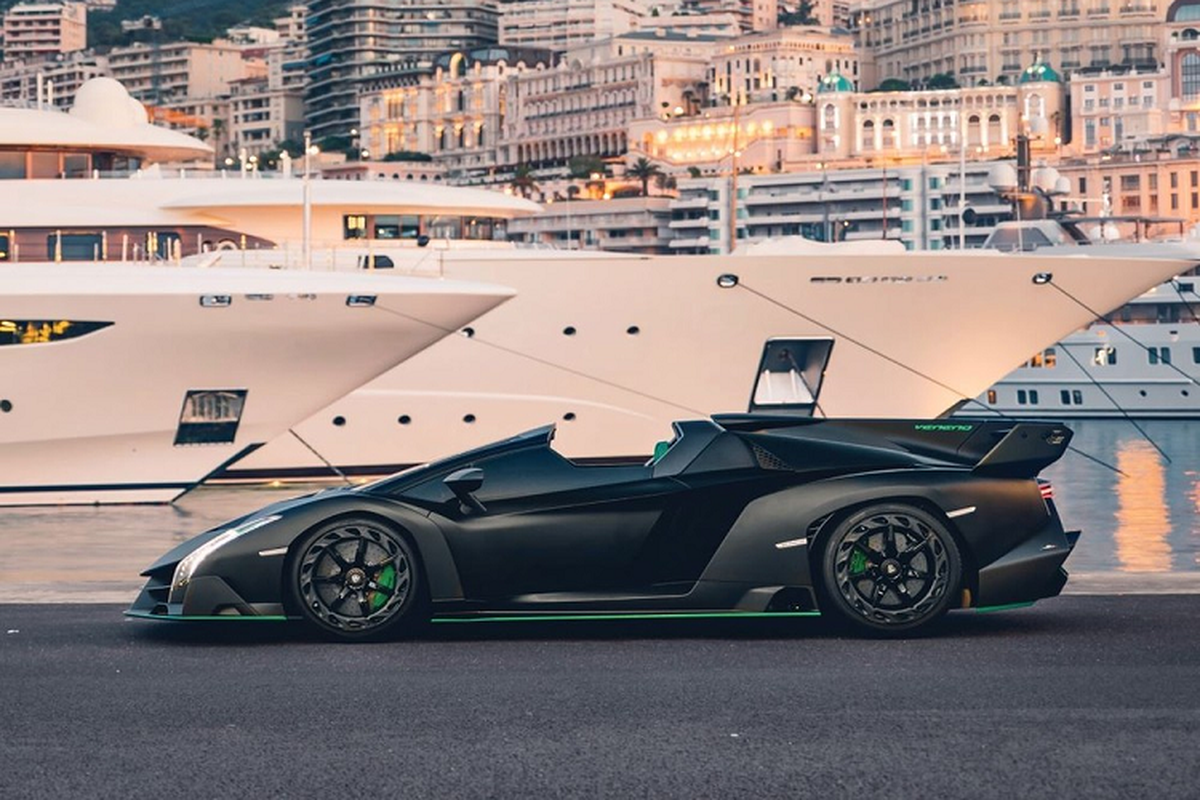 Sieu xe Lamborghini Veneno cua hoang gia A Rap ban 141 ty dong-Hinh-2