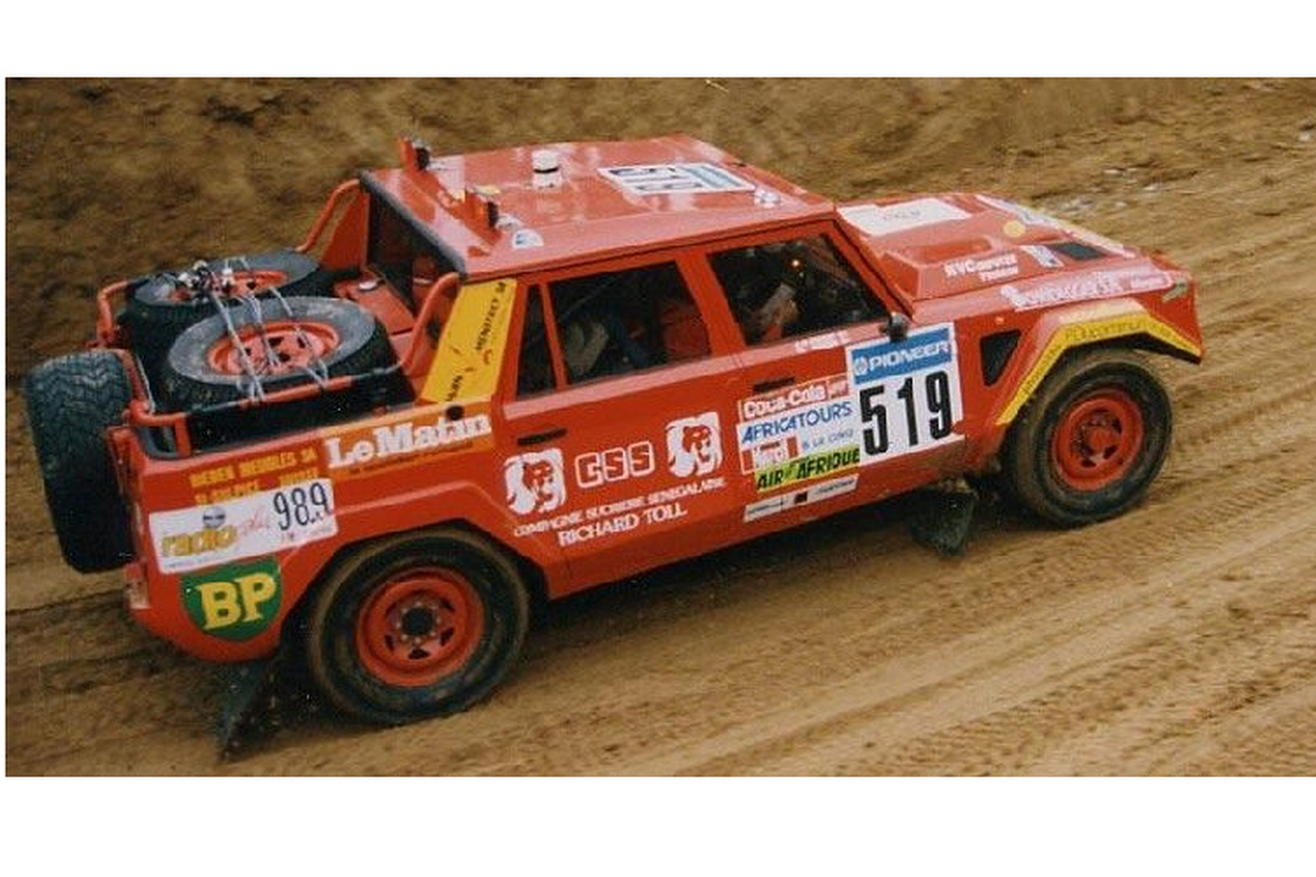 Kham pha Lamborghini LM002 “Granada-Dakar Rally” doc nhat vo nhi-Hinh-6