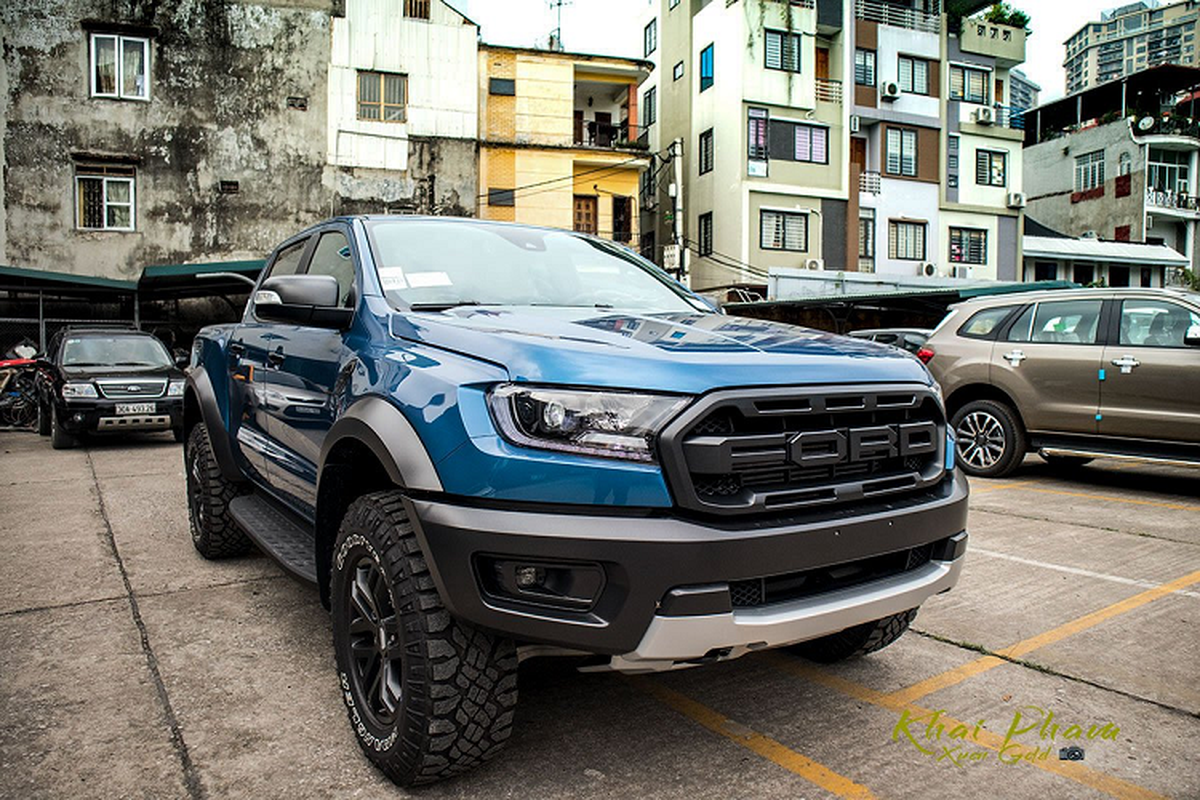 Can canh Ford Ranger Raptor 2020 hon 1 ty dong tai viet Nam
