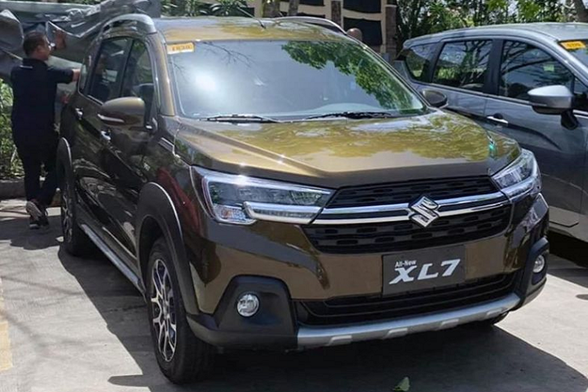Suzuki XL7 2020 ban ra tu 589 trieu dong tai Viet Nam