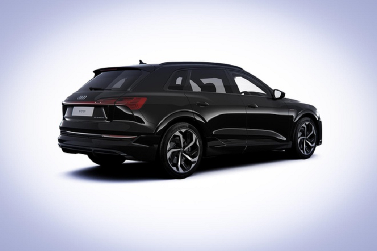 Ra mat xe sang chay dien Audi e-tron Black Edition 2021 moi-Hinh-2