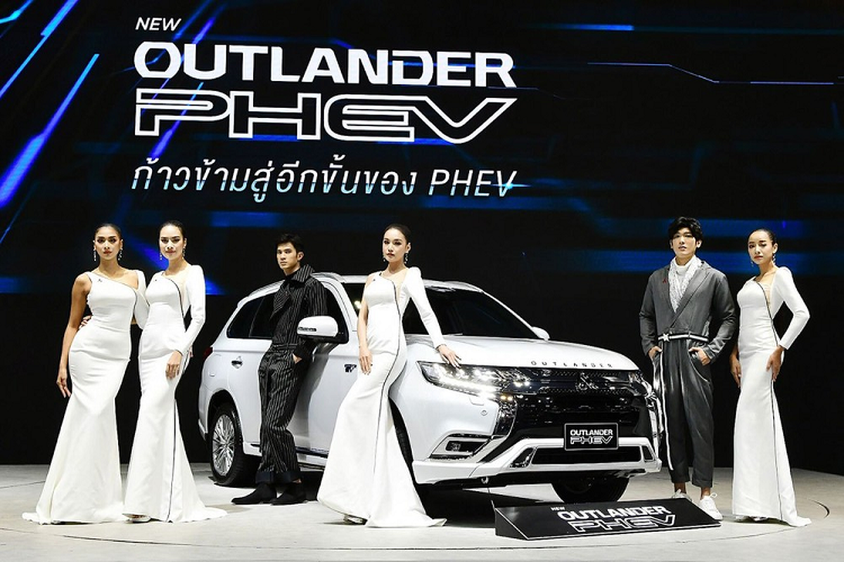 Mitsubishi Outlander PHEV tu 1,25 ty dong, 