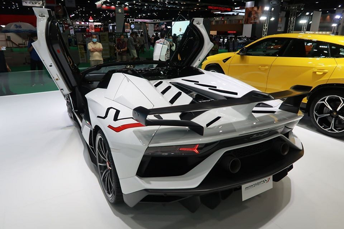 Lamborghini Aventador SVJ mui tran hon 37 ty dong tai Thai Lan-Hinh-5
