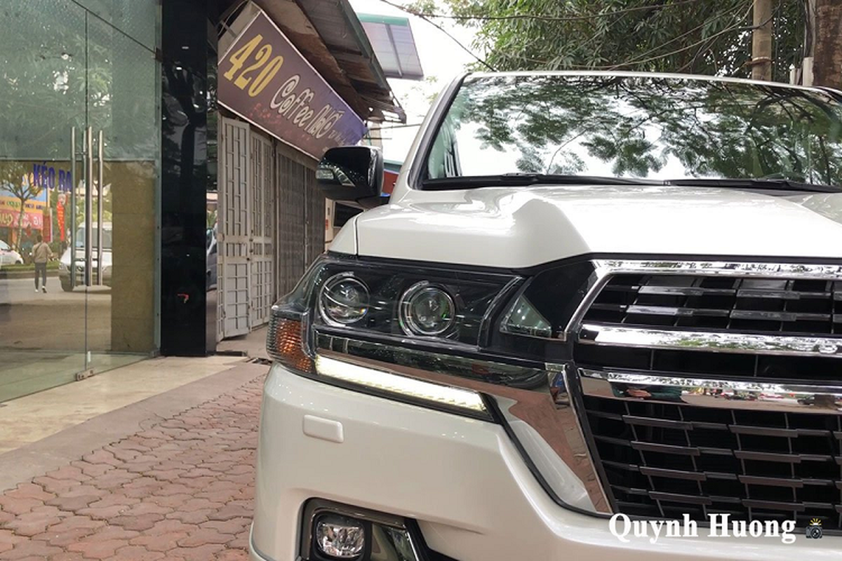 Toyota Land Cruiser VXS Executive Lounge gan 7 ty ve Viet Nam-Hinh-3
