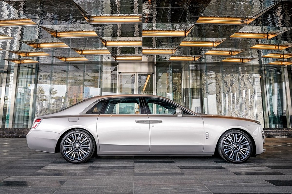 Rolls-Royce Ghost 2021 tai Malaysia re hon Viet Nam 22 ty dong?-Hinh-5