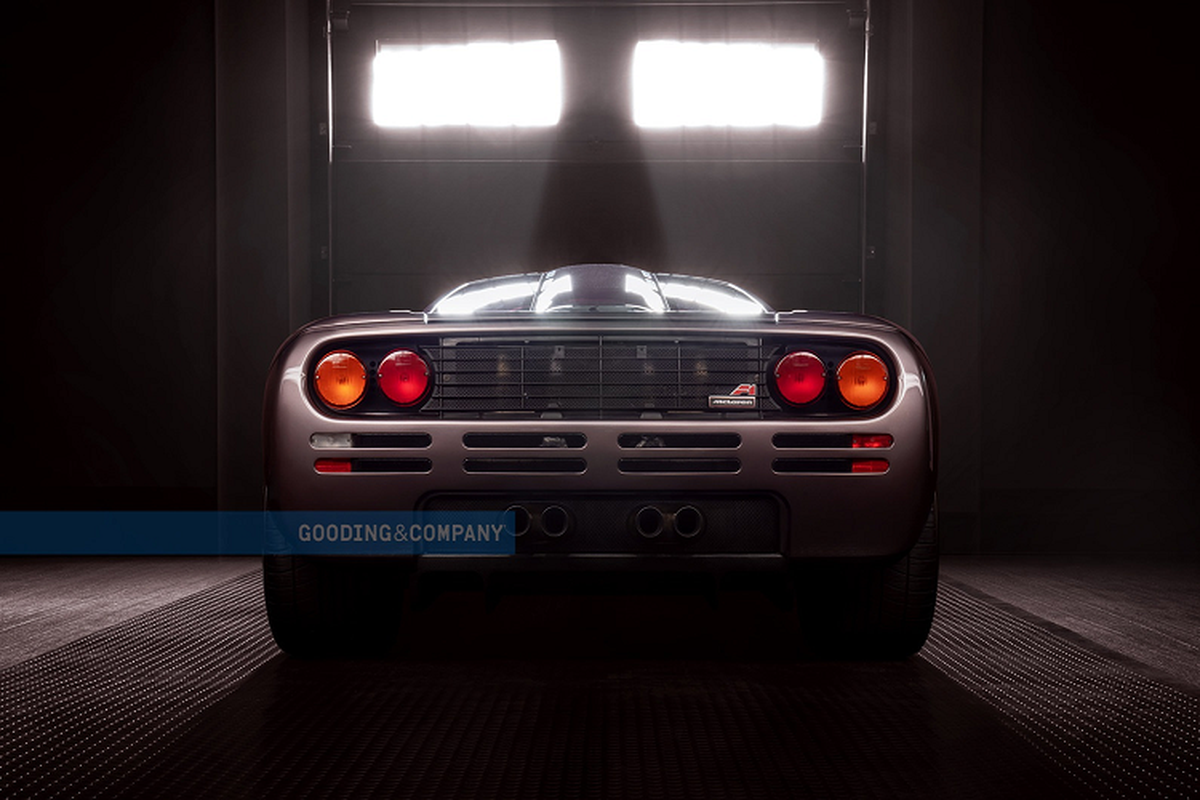 The McLaren F1 from 1995 can now be sold at 345 units - Hinh-7
