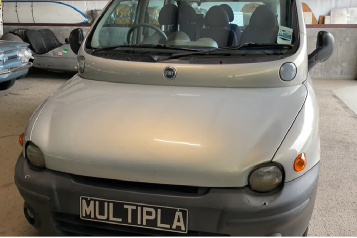 Fiat Multipla - mẫu xe gia đình kỳ lạ và xấu xí nhất thế giới