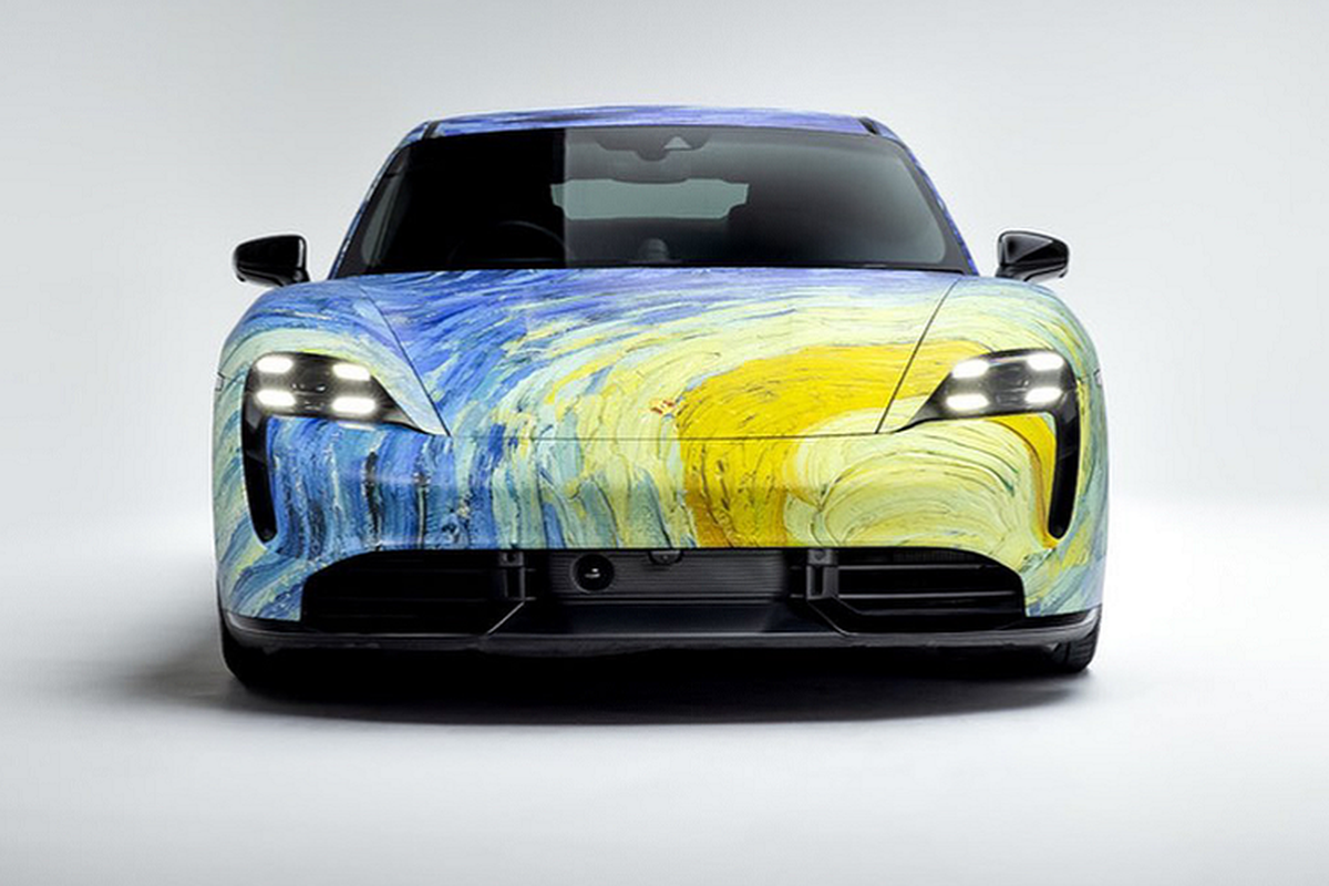 Porsche Taycan “khoac ao” Starry Night cuc doc cua Vincent Van Gogh-Hinh-2