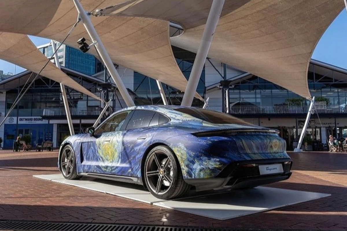 Porsche Taycan “khoac ao” Starry Night cuc doc cua Vincent Van Gogh-Hinh-7