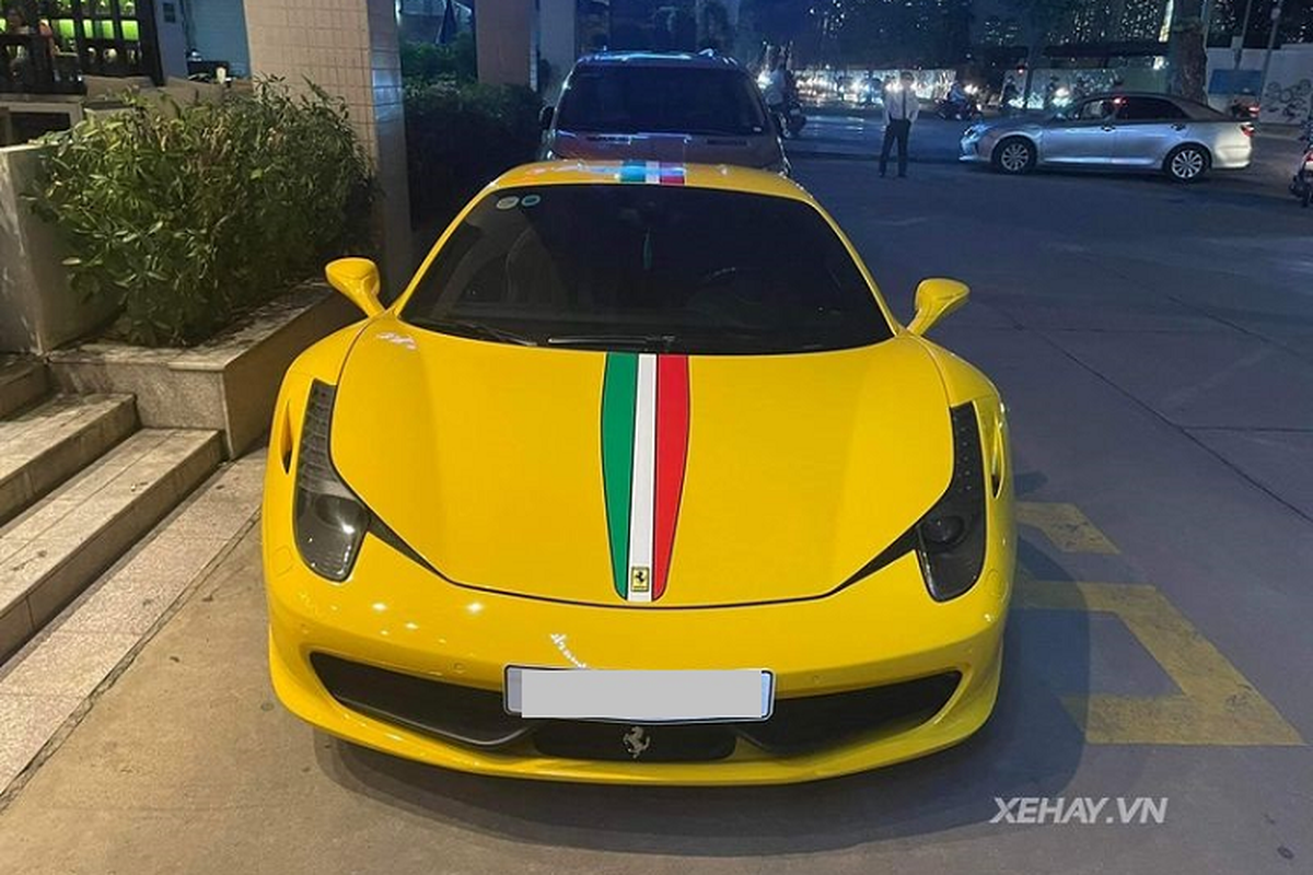 Ferrari 458 Italia hon 10 tuoi van dep lung linh giua Sai Gon-Hinh-5