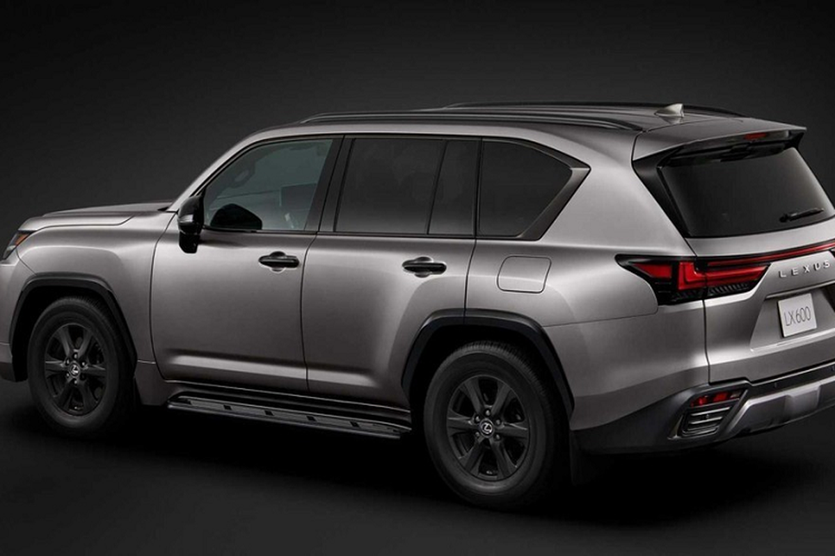 Lexus LX 600 2022 for 2.5 years, customers for 2 male drivers?-Hinh-3