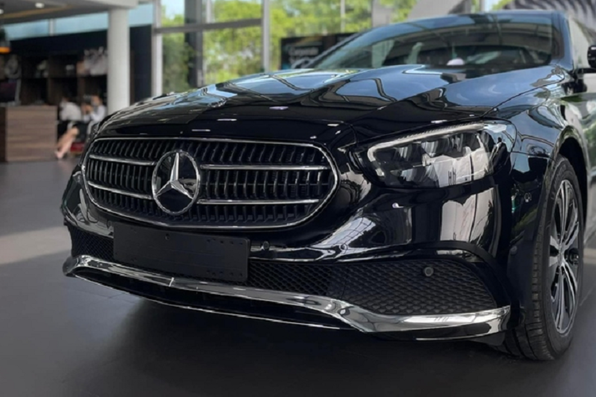 Mercedes-Benz E-Class 2022 in Vietnam increased to 179 million dong-Hinh-5