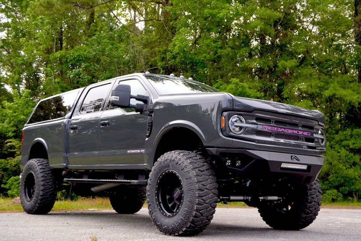 Ford F-250 MegaBronc - siêu bán tải hơn 5 tỷ đồng của MegaRexx - Hình 7 Ford F-250 MegaBronc - sieu ban tai hon 5 ty dong cua MegaRexx-Hinh-7