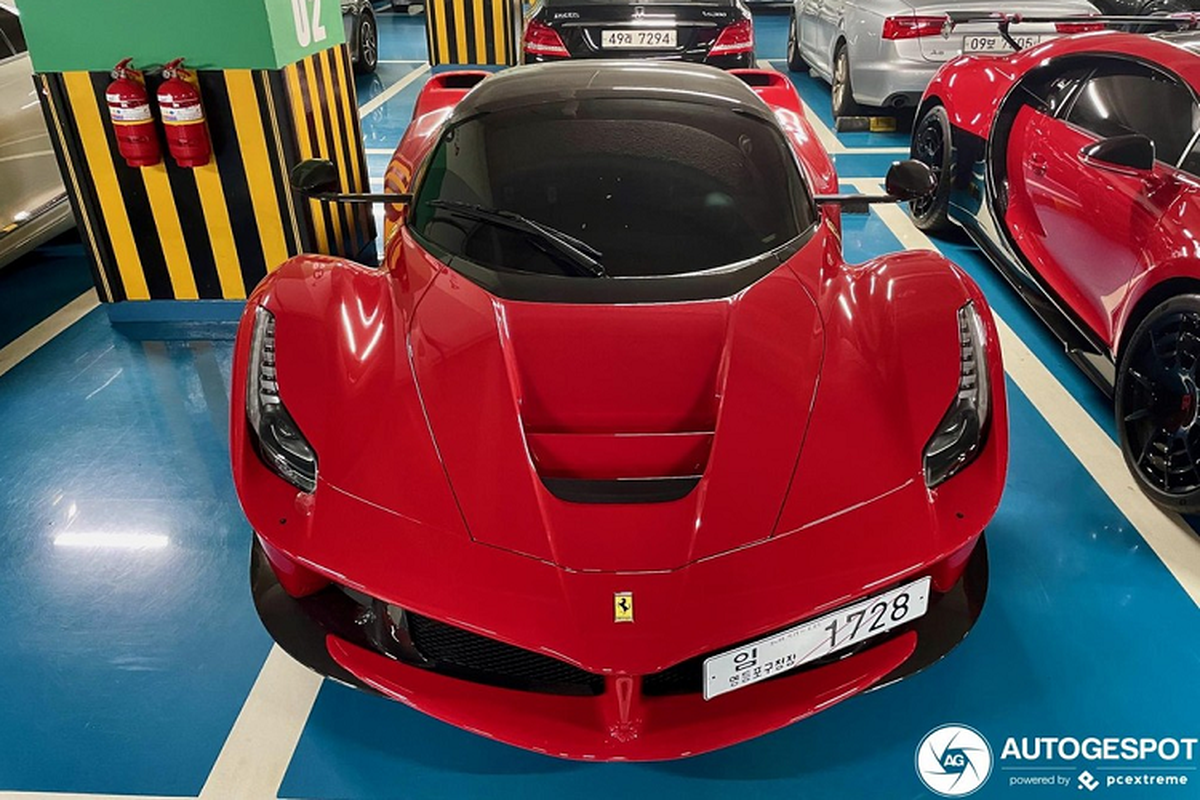 Cặp đôi Ferrari LaFerrari Aperta siêu hiếm của đại gia Hàn Quốc - Hình 2 Cap doi Ferrari LaFerrari Aperta sieu hiem cua dai gia Han Quoc-Hinh-2