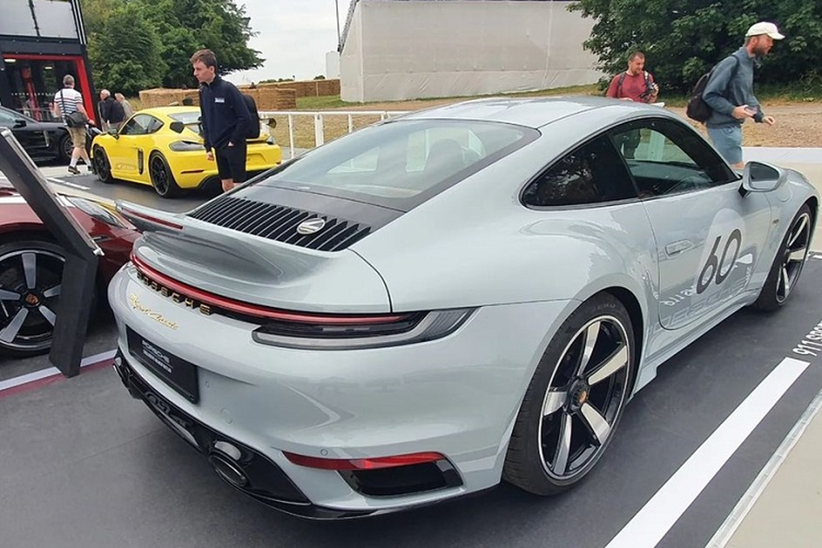Porsche 911 Sport Classic gần 19 tỷ mà Cường Đô la "đặt gạch" có gì? - Hình 3 Porsche 911 Sport Classic gan 19 ty ma Cuong Do la