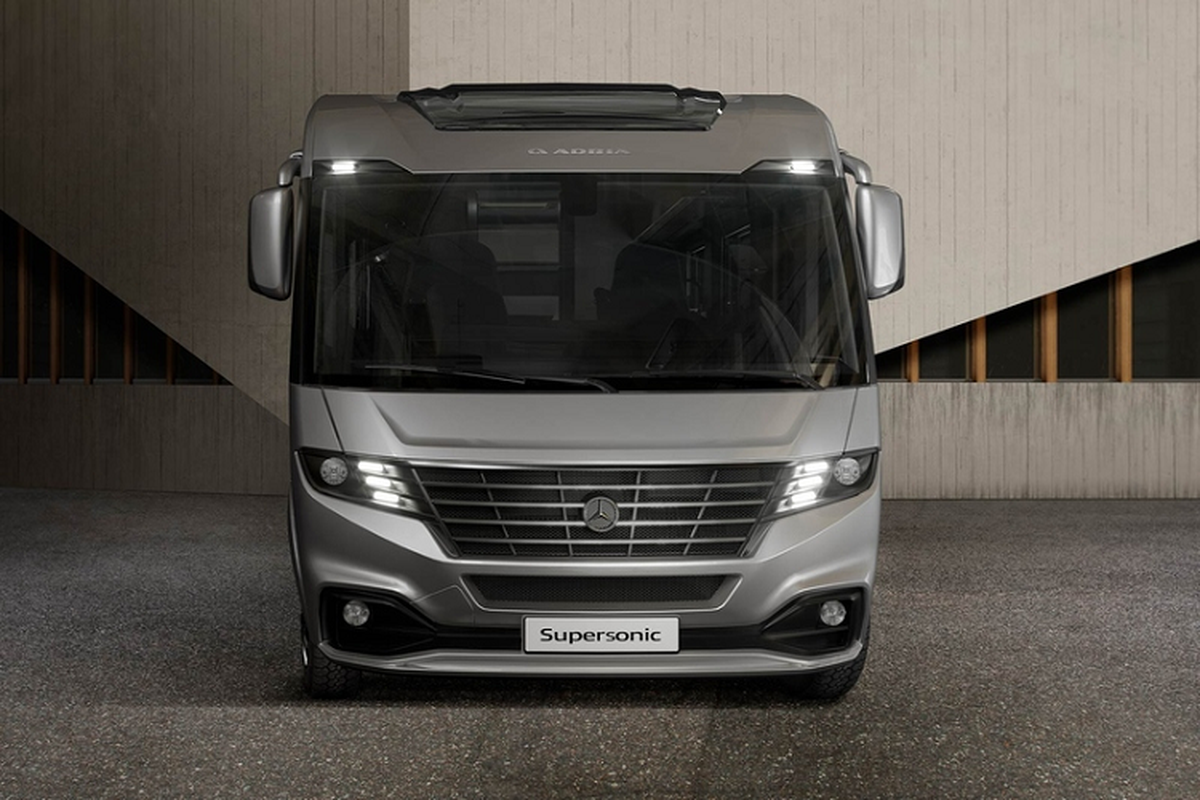 Mercedes-Benz Sprinter độ Adria - "nhà di động" từ hơn 3,3 tỷ đồng - Hình 2 Mercedes-Benz Sprinter do Adria -