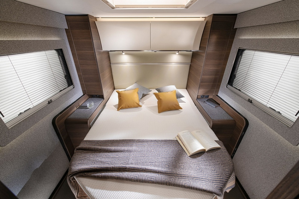 Mercedes-Benz Sprinter độ Adria - "nhà di động" từ hơn 3,3 tỷ đồng - Hình 5 Mercedes-Benz Sprinter do Adria -