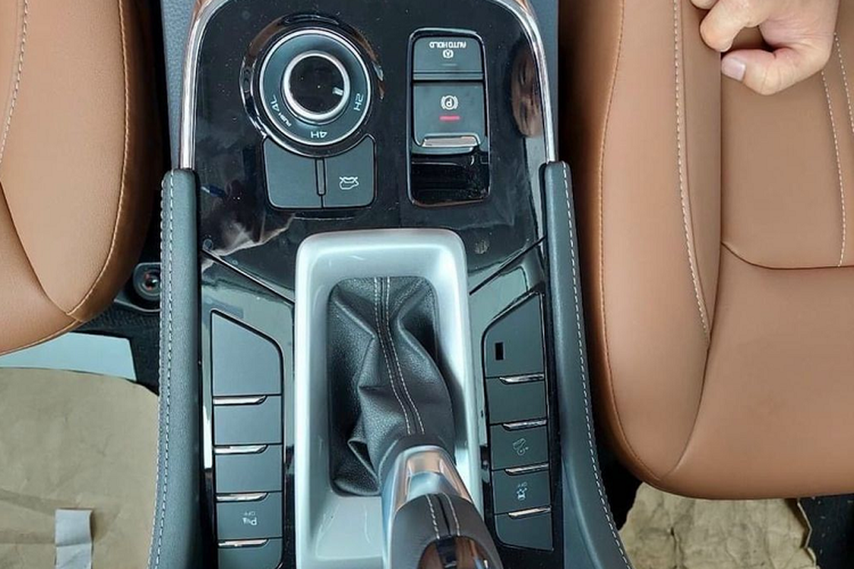Isuzu mu-X 2022 từ 870 triệu tại Việt Nam có thoát kiếp... "ế chổng vó" - Hình 8 Isuzu mu-X 2022 tu 870 trieu tai Viet Nam co thoat kiep...