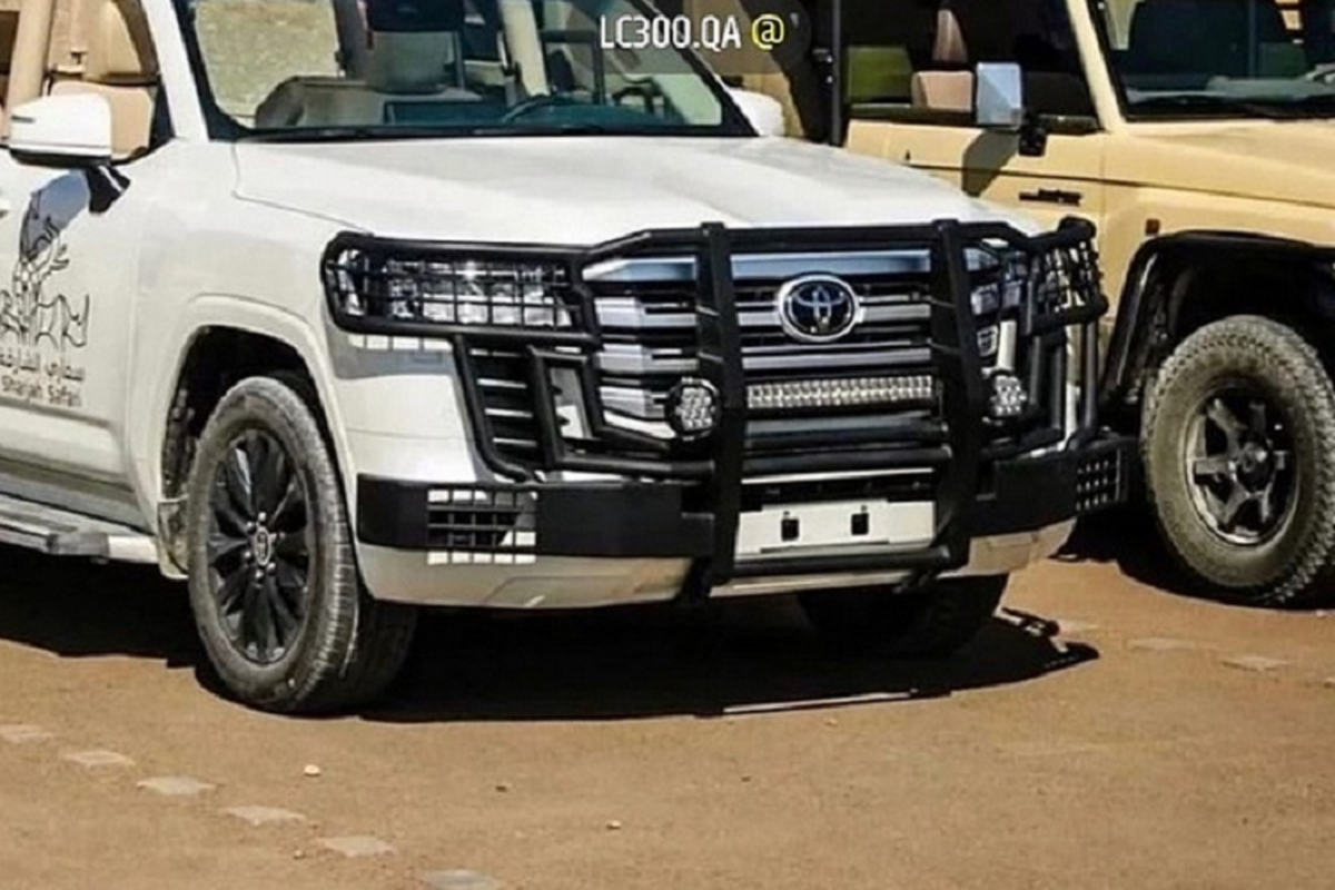 Toyota Land Cruiser 300 Series mui trần - chiếc xe off-road tuyệt vời - Hình 5 Toyota Land Cruiser 300 Series mui tran - chiec xe off-road tuyet voi-Hinh-5