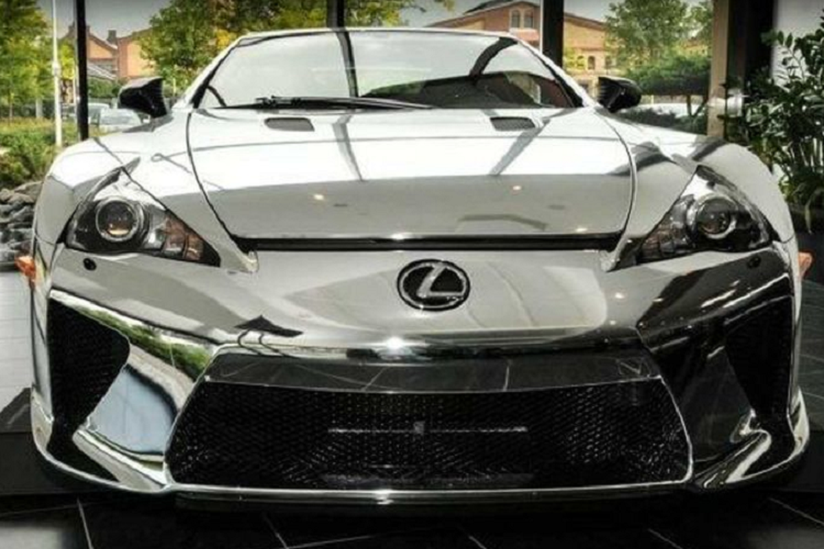 Lexus LFA phủ crôm độc nhất thế giới "thét giá" 24 tỷ đồng... ế - Hình 2 Lexus LFA phu crom doc nhat the gioi