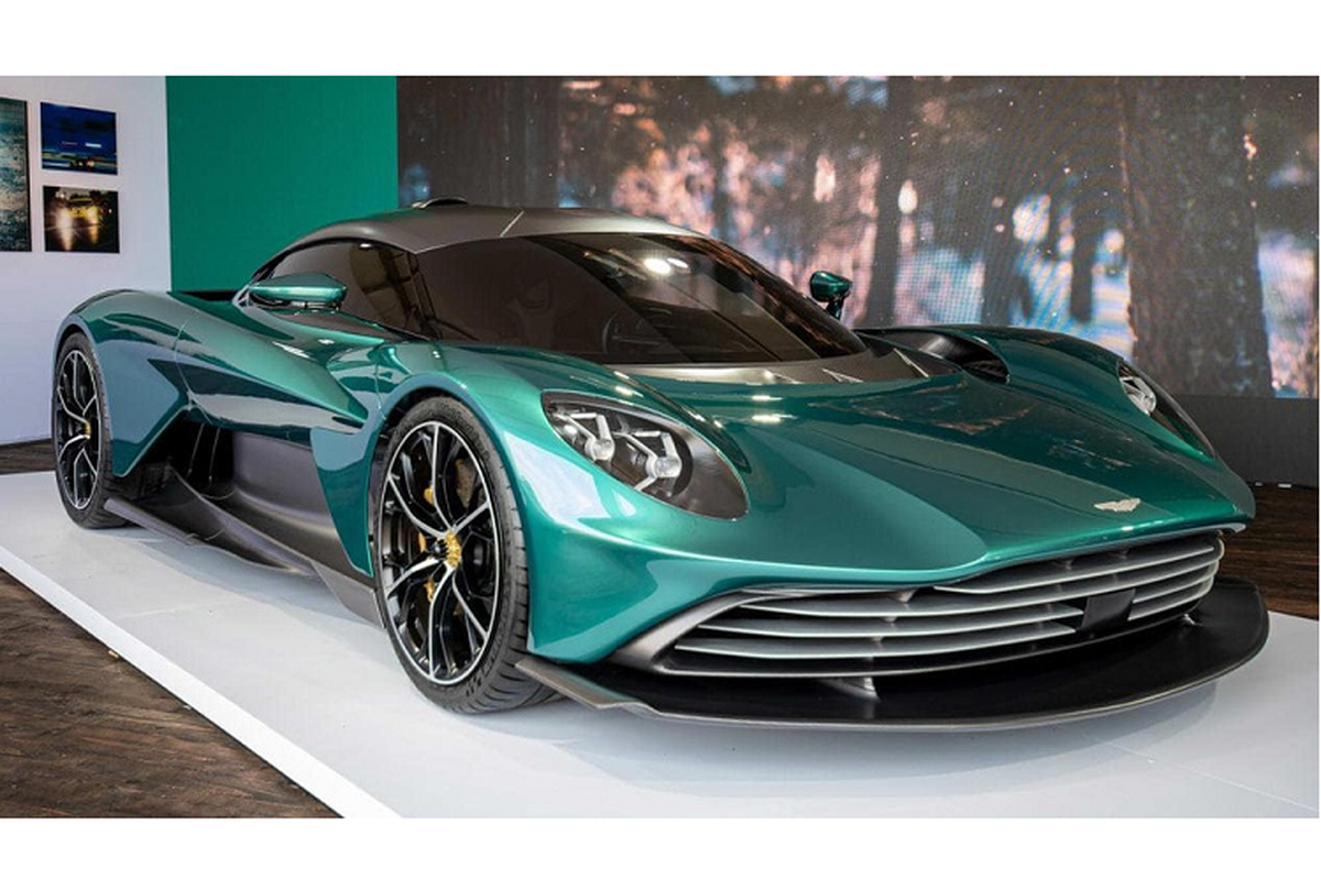 Ông Đặng Lê Nguyên Vũ "đặt gạch" xe Aston Martin Valhalla đắt nhất Ong Dang Le Nguyen Vu
