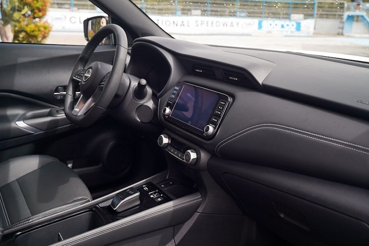 Nissan Kicks e-Power ra mắt ở Philippines, người Việt chờ “dài cổ“ - Hình 6 Nissan Kicks e-Power ra mat o Philippines, nguoi Viet cho “dai co“-Hinh-6
