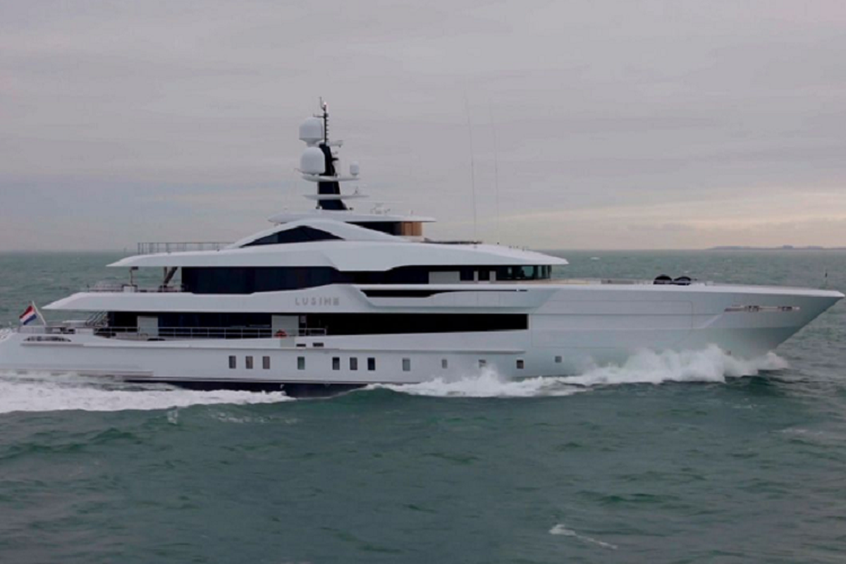 Lusine - siêu du thuyền 70 triệu USD của CEO tập đoàn Emirates - Hình 7 Lusine - sieu du thuyen 70 trieu USD cua CEO tap doan Emirates-Hinh-7