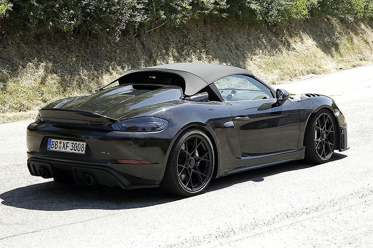 Porsche 718 Boxster Spyder RS lộ diện - nhẹ, cứng và nhanh hơn - Hình 2 Porsche 718 Boxster Spyder RS lo dien - nhe, cung va nhanh hon-Hinh-2