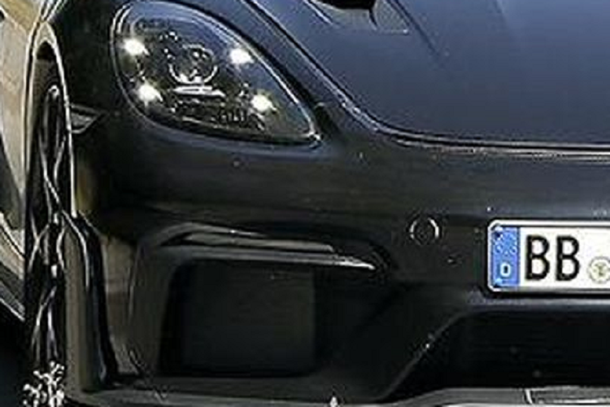 Porsche 718 Boxster Spyder RS lộ diện - nhẹ, cứng và nhanh hơn - Hình 3 Porsche 718 Boxster Spyder RS lo dien - nhe, cung va nhanh hon-Hinh-3