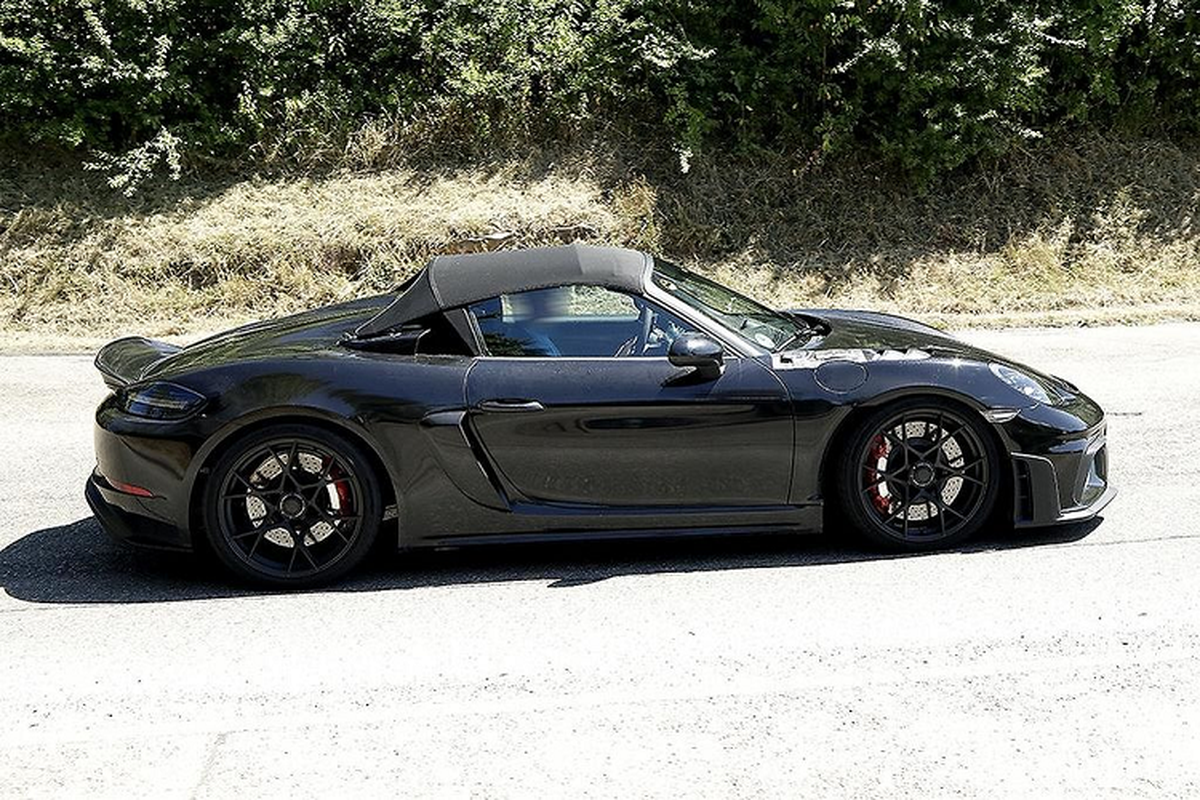Porsche 718 Boxster Spyder RS lộ diện - nhẹ, cứng và nhanh hơn - Hình 4 Porsche 718 Boxster Spyder RS lo dien - nhe, cung va nhanh hon-Hinh-4