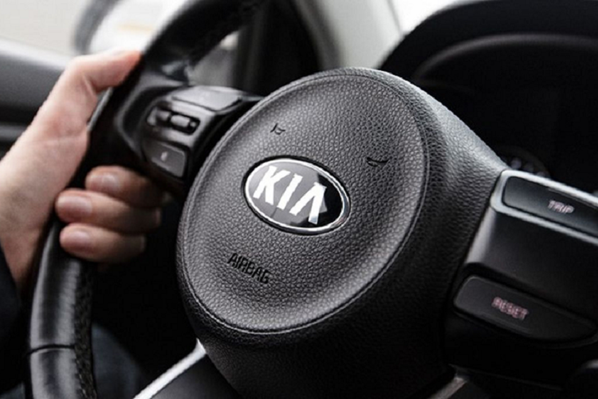 Xe ôtô của Hyundai và Kia có thể dễ dàng bị trộm bằng cáp USB - Hình 6 Xe oto cua Hyundai va Kia co the de dang bi trom bang cap USB-Hinh-6