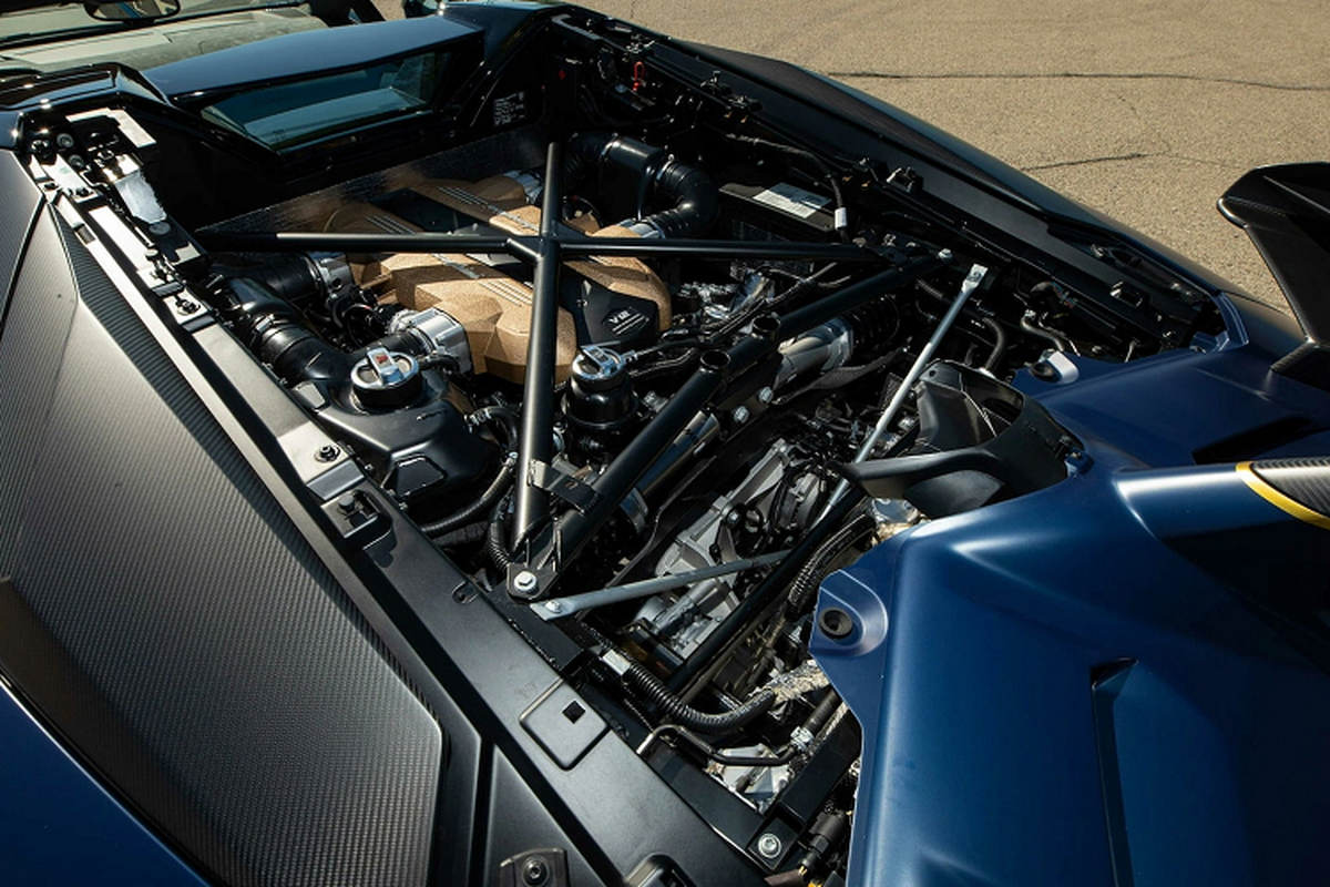 Lamborghini Aventador SVJ 63 Roadster "siêu hiếm" được bán đấu giá - Hình 8 Lamborghini Aventador SVJ 63 Roadster
