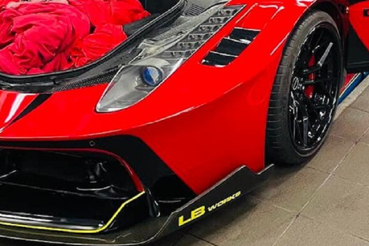 Ferrari 458 Italia tiền tỷ, độ LB-Silhouette Works độc nhất Việt Nam - Hình 4 Ferrari 458 Italia tien ty, do LB-Silhouette Works doc nhat Viet Nam-Hinh-4