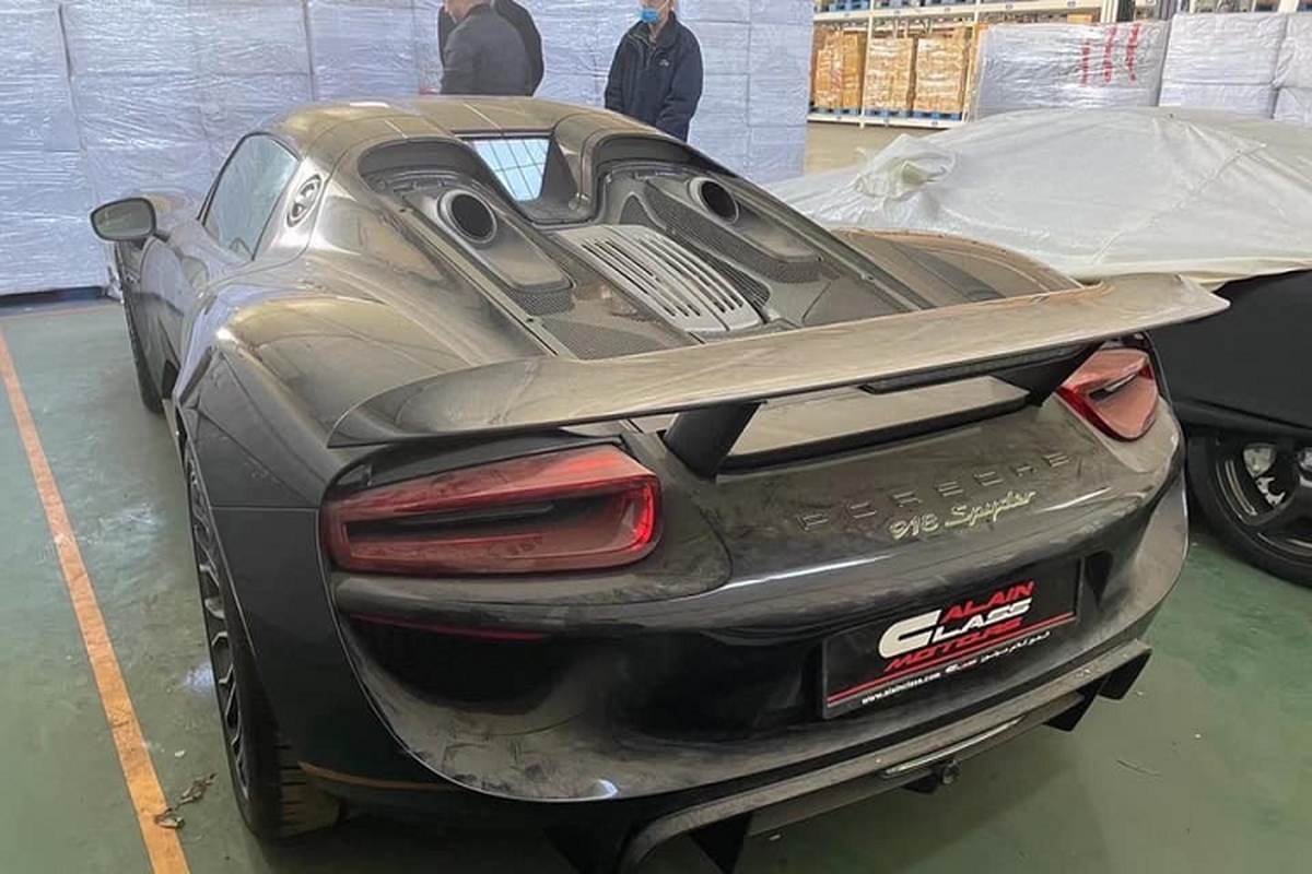 Porsche 918 Spyder nhập lậu đấu giá từ 33 tỷ đồng tại Trung Quốc - Hình 5 Porsche 918 Spyder nhap lau dau gia tu 33 ty dong tai Trung Quoc-Hinh-5