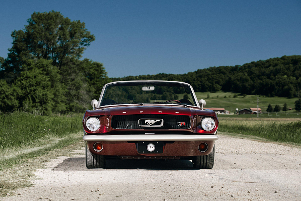 "Ông cụ" Ford Mustang 1964 hoàn mỹ sau 4,200 giờ trùng tu nhan sắc - Hình 4